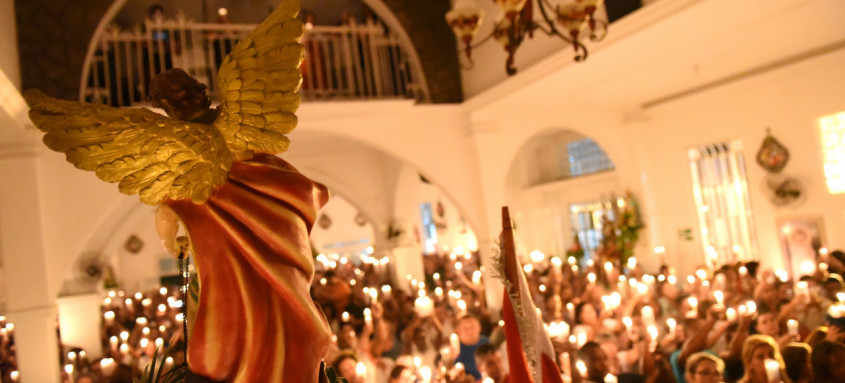 Tradicional missa de São Miguel Arcanjo completa 15 anos em Niterói