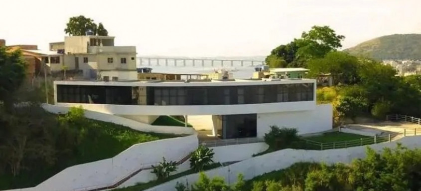 Niterói abre vaga para reforço escolar e arte no Macquinho