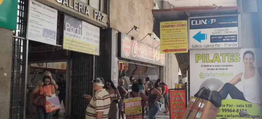 Bancas de jornal em Niterói sofrem furtos