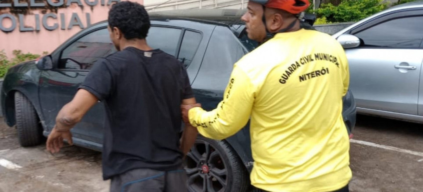 GM do projeto piloto de São Francisco prende suspeito de furtos