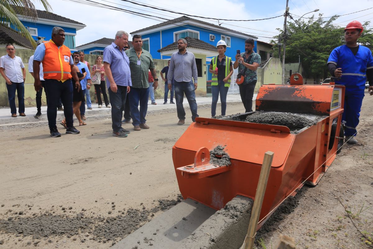 Urbanização do Engenho do Mato avança para mais ruas do bairro
