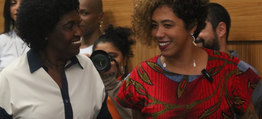 Talíria Petrone e Benedita da Silva juntas por mais mulheres negras na política