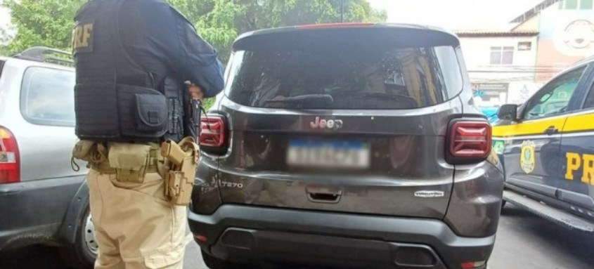 PRF apreende em Niterói veículo com registro de apropriação indébita