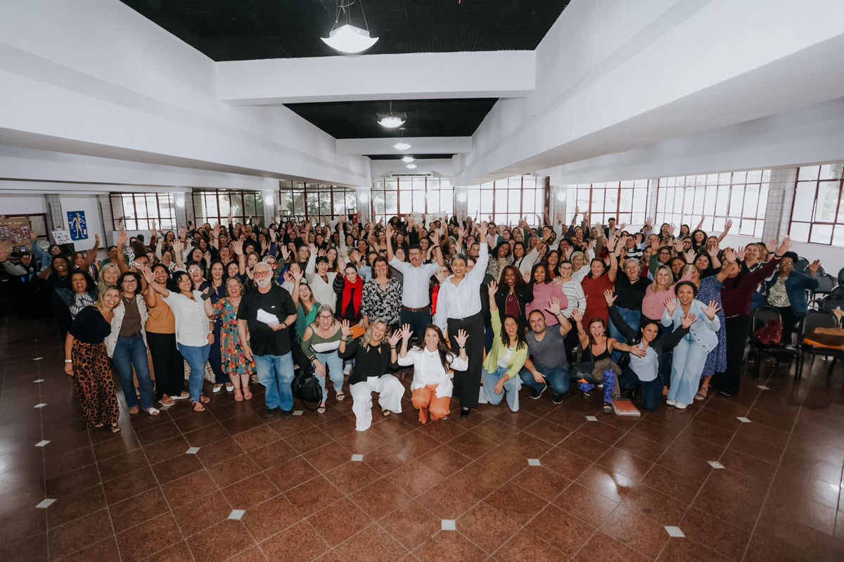 Em Niterói, novo ciclo de gestão na Rede Municipal tem início marcado por formação de diretoras e diretores 