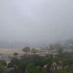 Balão cai sobre prédio em região movimentada de Niterói