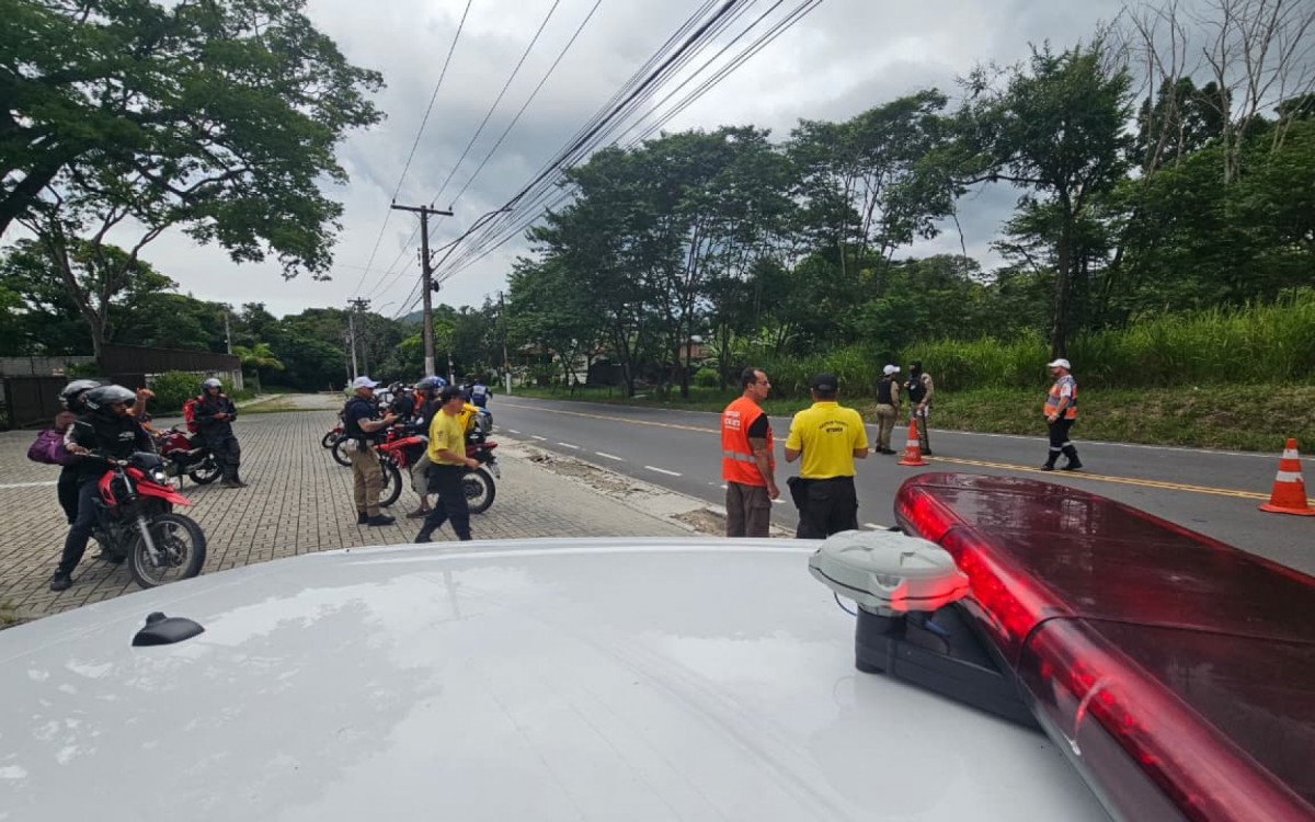 Niterói inicia a semana com mais uma ação integrada contra motos barulhentas