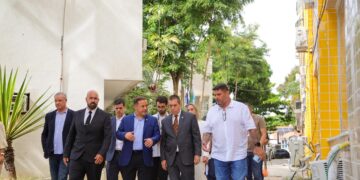 Prefeito Rodrigo Neves vistoria obras da Cidade da Polícia de Niterói