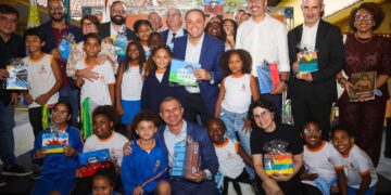 Niterói e Uruguai firmam acordo para primeira escola pública bilíngue em português e espanhol